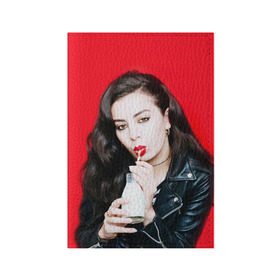 Обложка для паспорта матовая кожа Charli XCX: в городе Новоалтайск, натуральная матовая кожа | размер 19,3 х 13,7 см; прозрачные пластиковые крепления |