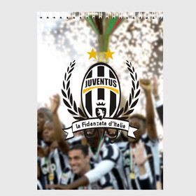 Скетчбук с принтом Juventus5 в городе Новоалтайск, 100% бумага
 | 48 листов, плотность листов — 100 г/м2, плотность картонной обложки — 250 г/м2. Листы скреплены сверху удобной пружинной спиралью | football | juve | juventus | seria a | бьянконери | серия а | футбол | чемпионат италии | юве | ювентус