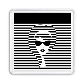 Магнит 55*55 с принтом Pop art girl в городе Новоалтайск, Пластик | Размер: 65*65 мм; Размер печати: 55*55 мм | abstraction | background | band | black and white | fashion | girl | hair | pop art | silhouette | style | абстракция | девушка | мода | очки | полосы | поп  арт | прическа | силуэт | стиль | фон | черно  белый