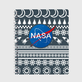 Тетрадь с принтом Свитер NASA в городе Новоалтайск, 100% бумага | 48 листов, плотность листов — 60 г/м2, плотность картонной обложки — 250 г/м2. Листы скреплены сбоку удобной пружинной спиралью. Уголки страниц и обложки скругленные. Цвет линий — светло-серый
 | nasa | космос | логотип | наса | ракета