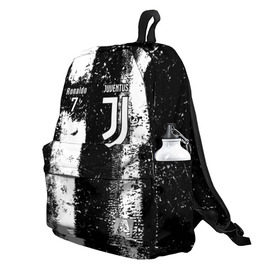 Рюкзак 3D с принтом Ronaldo uniform в городе Новоалтайск, 100% полиэстер | лямки с регулируемой длиной, сверху петелька, чтобы рюкзак можно было повесить на вешалку. Основное отделение закрывается на молнию, как и внешний карман. Внутри два дополнительных кармана, один из которых закрывается на молнию. По бокам два дополнительных кармашка | 7 | cristiano | juventus | ronaldo | белые | криштиану | линии | роналду | черные | ювентус