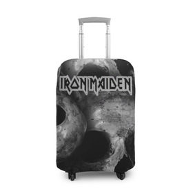 Чехол для чемодана 3D с принтом Iron Maiden в городе Новоалтайск, 86% полиэфир, 14% спандекс | двустороннее нанесение принта, прорези для ручек и колес | бас | британия | брюс дикинсон | гитара | группа | дева | железная | метал | нико макбрэйн | рок | стив харрис | хеви | яник герс