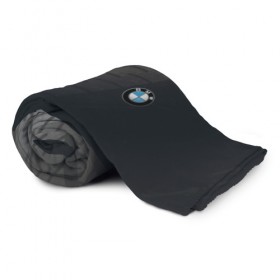 Плед 3D с принтом BMW в городе Новоалтайск, 100% полиэстер | закругленные углы, все края обработаны. Ткань не мнется и не растягивается | bmw | авто | автомобиль | бмв | лого | логотип | машина | надпись | текстура