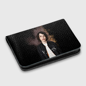 Картхолдер с принтом с принтом finn wolfhard в городе Новоалтайск, натуральная матовая кожа | размер 7,3 х 10 см; кардхолдер имеет 4 кармана для карт; | finn wolfhard | очень странные дела | финн вулфард